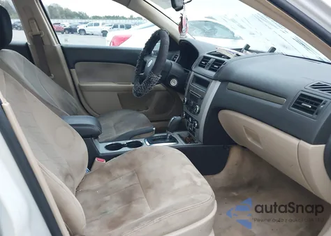 2010 Mercury Milan from USA, damaged, VIN 3MEHM0HA8AR663126